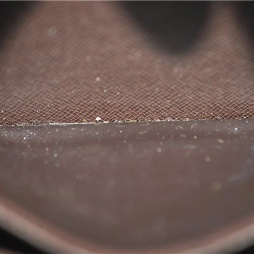 Louis Vuitton Zippy Wallet - Picture 15 of 17